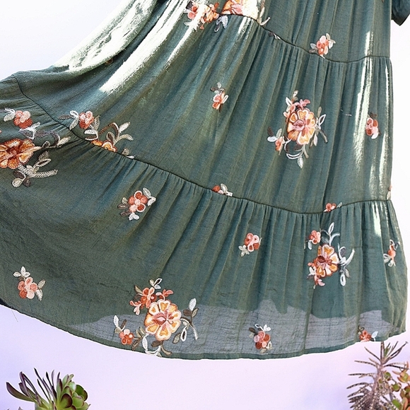 Anthropologie Figueroa & Flower Green Maxi Dress with Embroidery, Boho - Picture 2 of 7